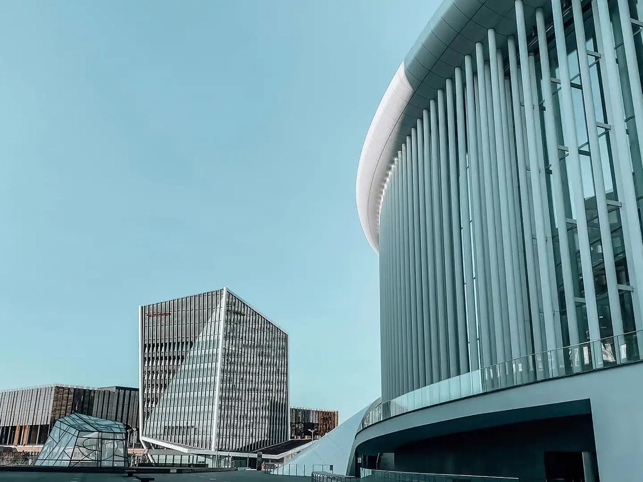 Distrito de Kirchberg y edificios modernos de Luxemburgo ciudad