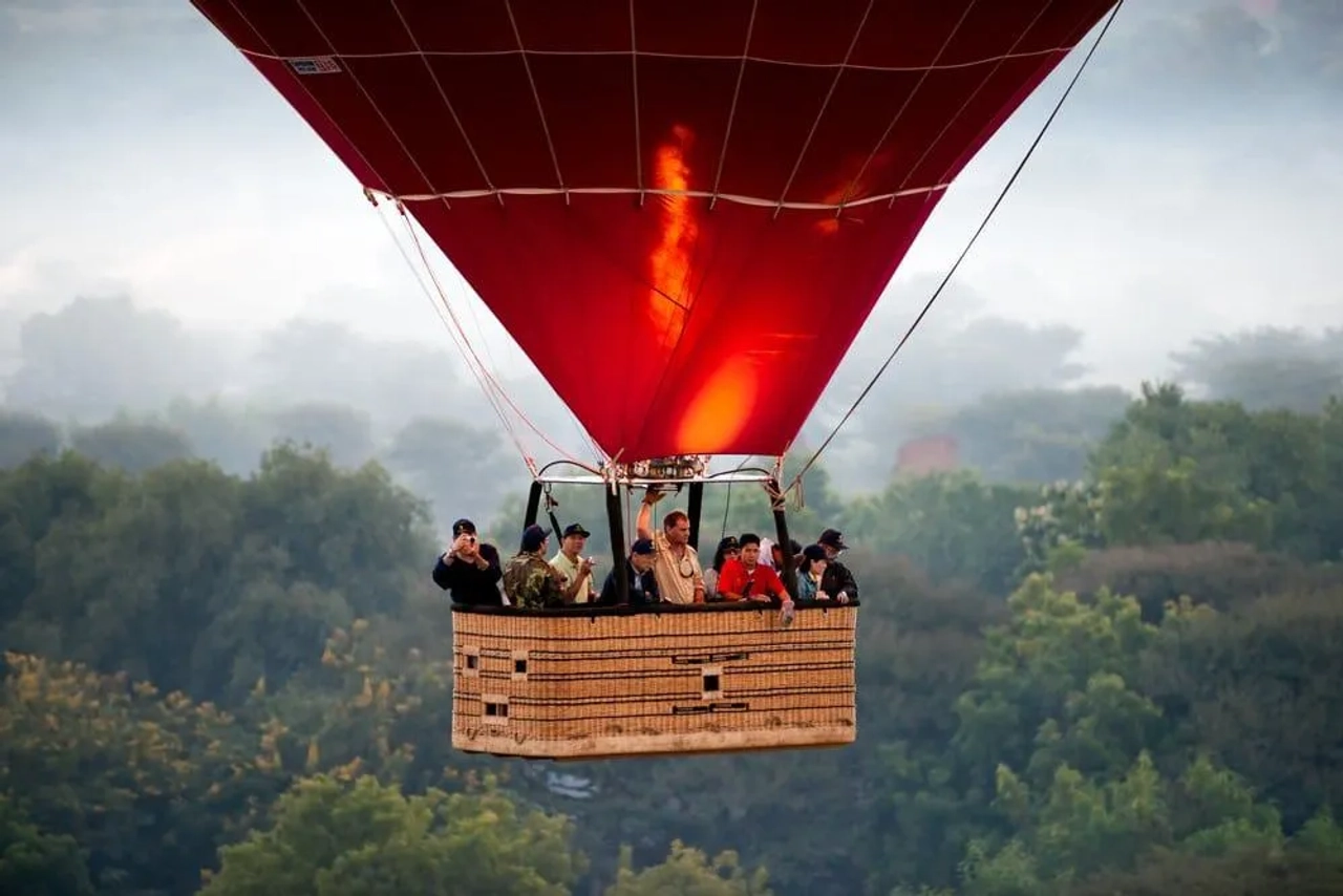 vuelo en globo en Bagan, Myanmar
