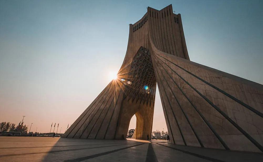 es seguro viajar a Irán