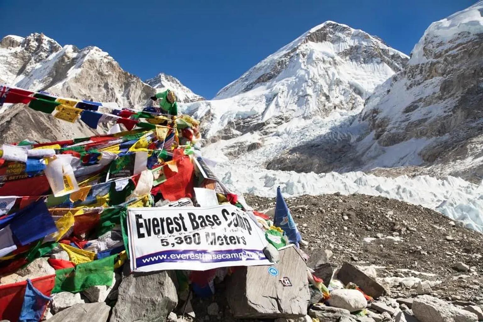 acampamento base do everest