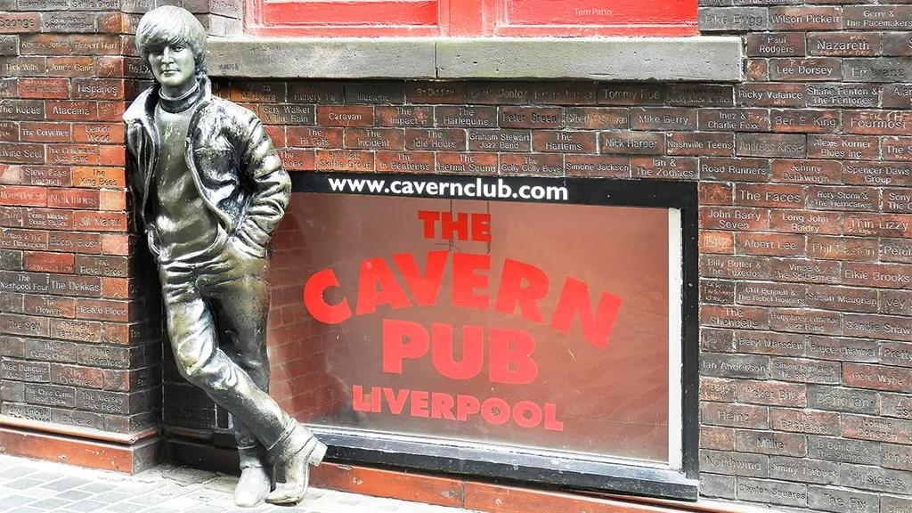 Cavern Club Bar Turístico