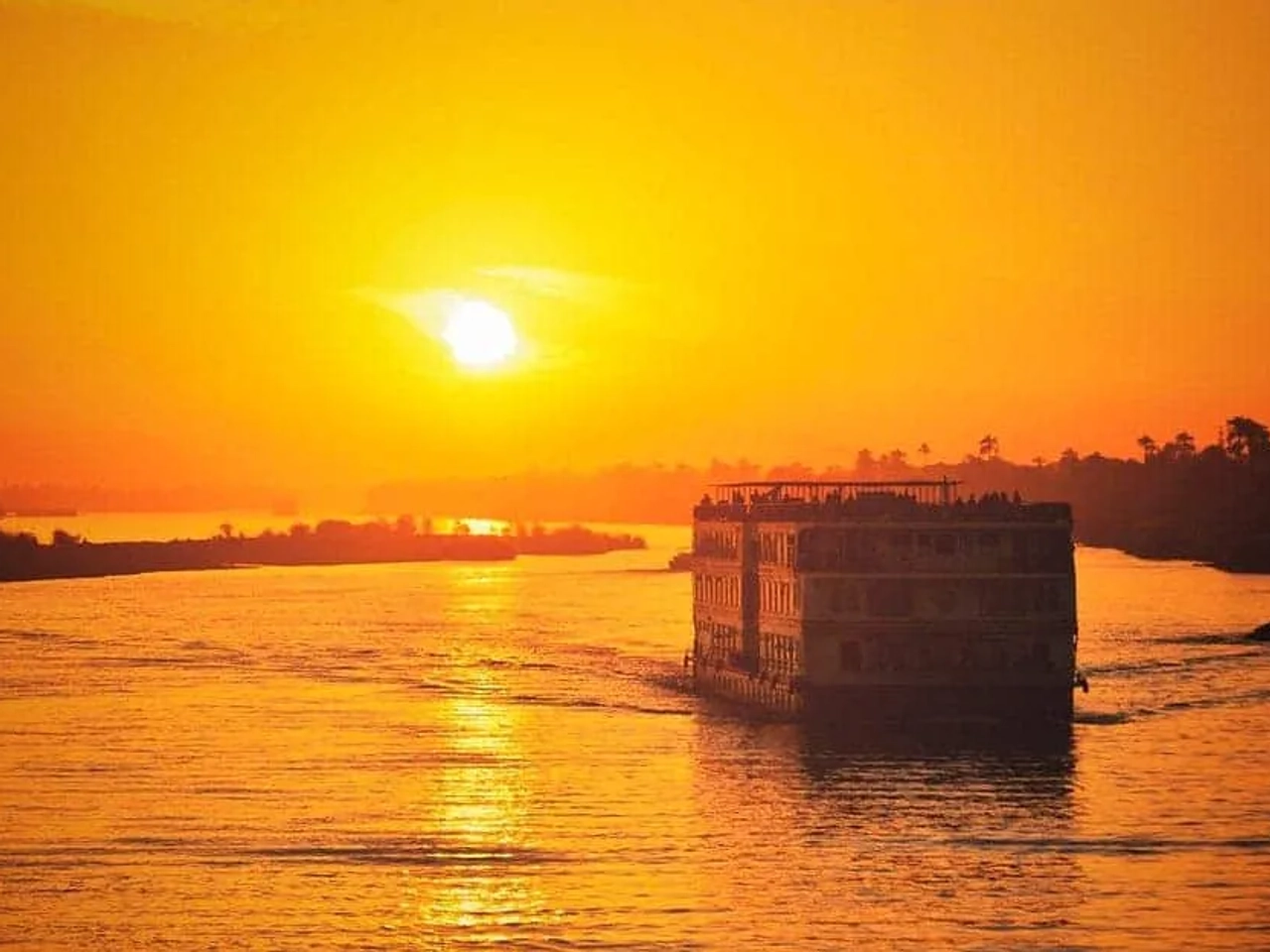 crucero por el Nilo en la ruta por Egipto