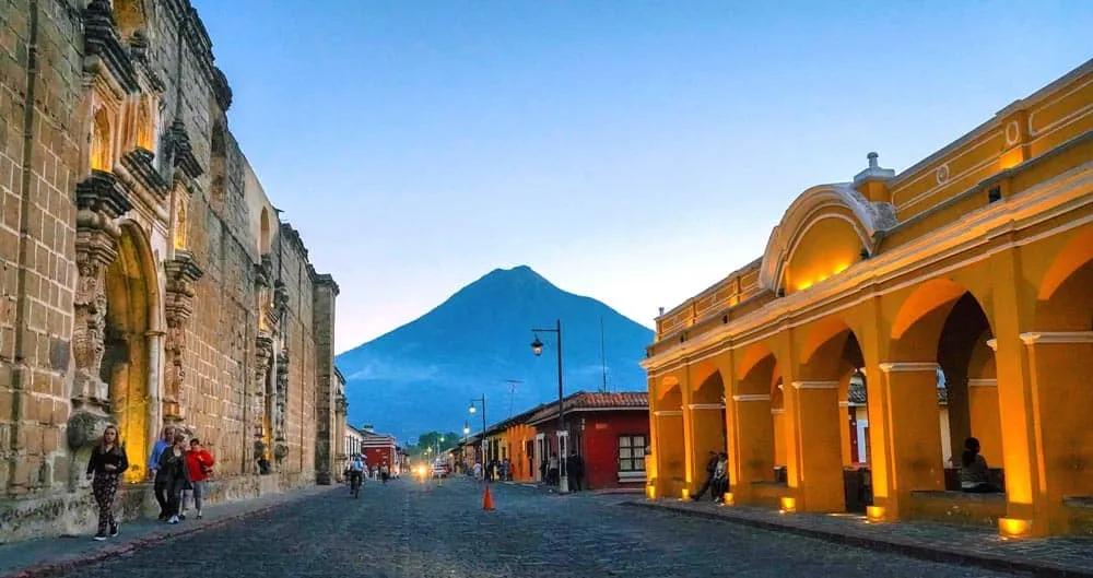 es seguro viajar a Guatemala