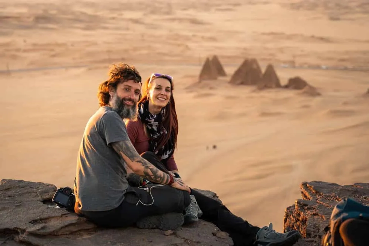 Lucía Madrid y Aníbal Bueno – Más de tres años de viaje por África y Asia