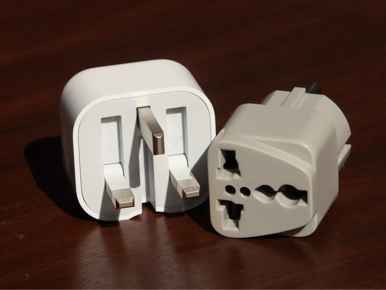 adaptador de tomada elétrica inglesa