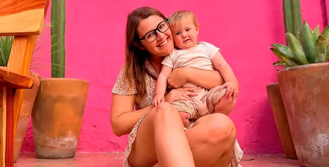 Carla Llamas, mama viajera