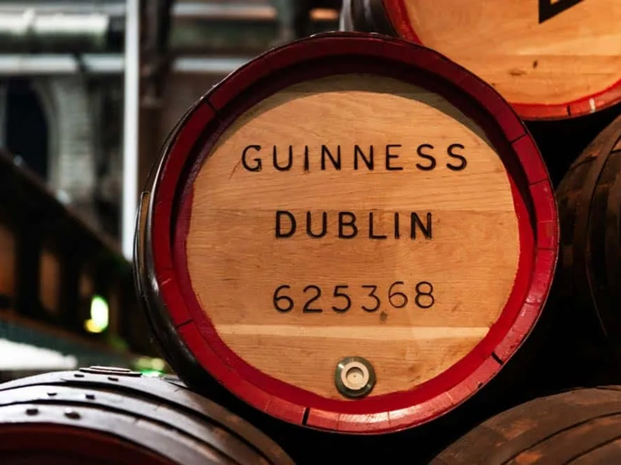 Tomar una Guiness en Irlanda