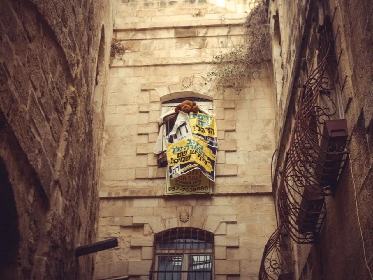 publicidade nas ruas de jerusalem