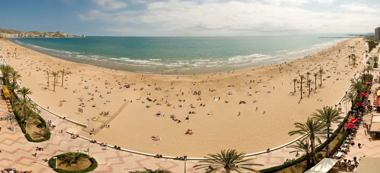 vista panoramica de uma das praias de valencia