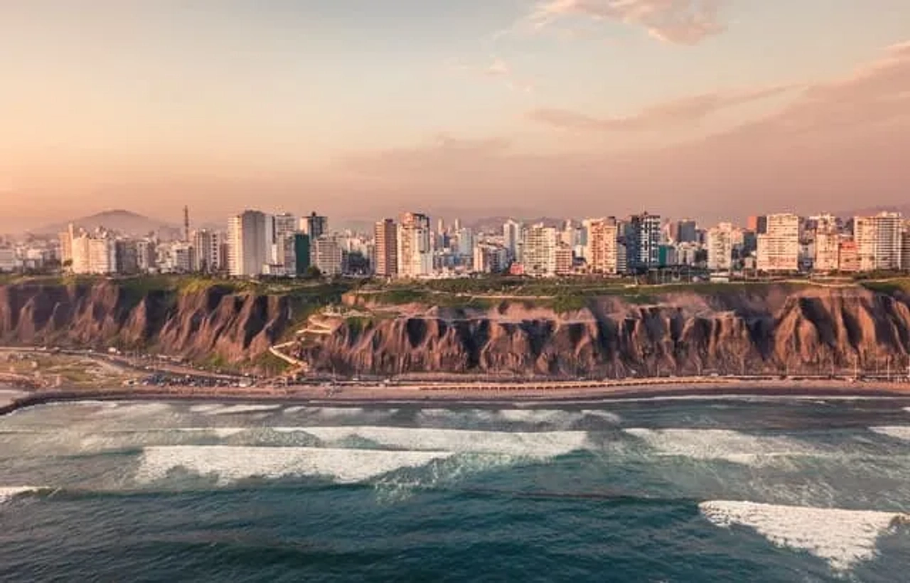Panorama da Miraflores Coast