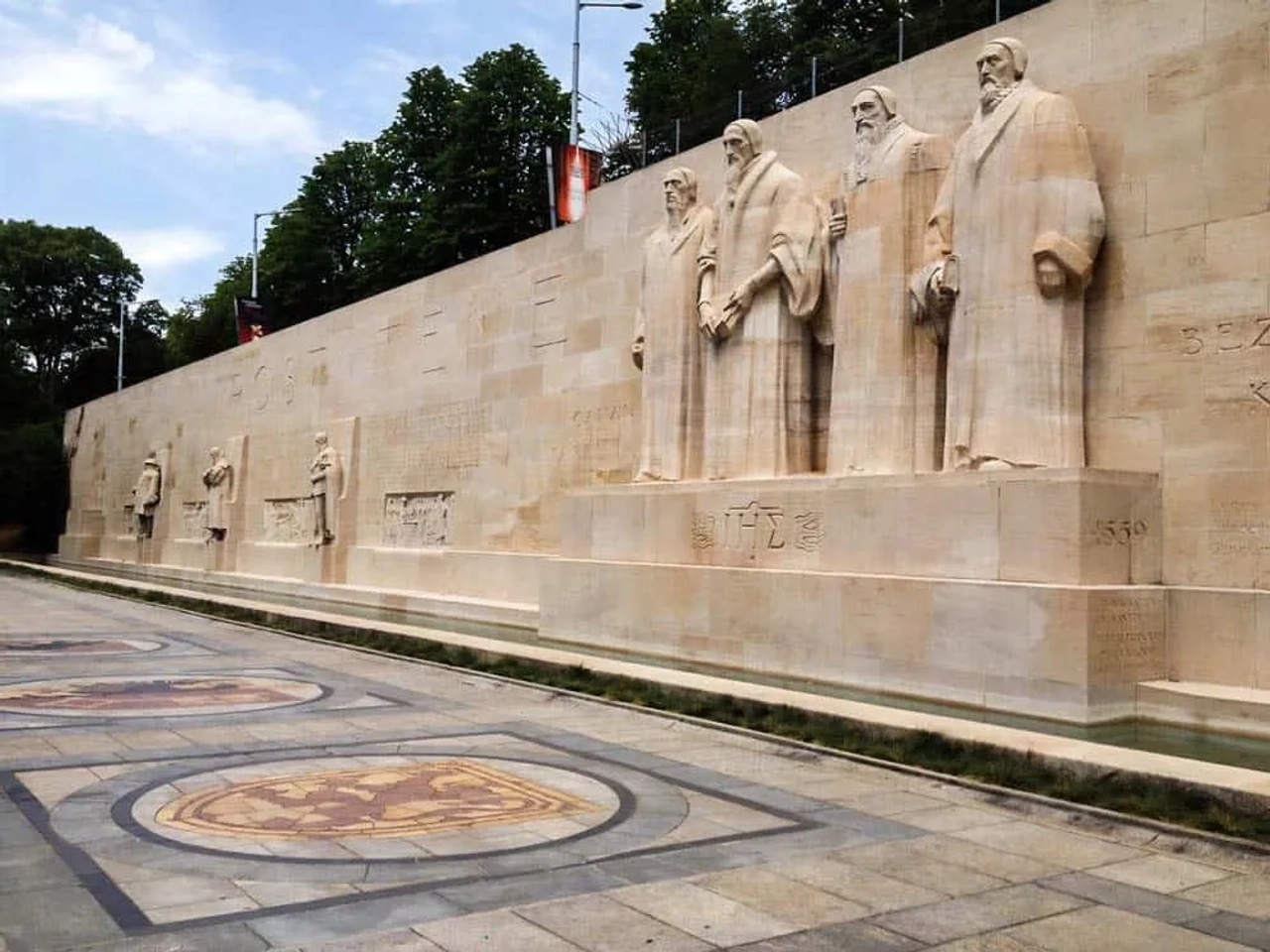 Parc des Bastions y Muro de los Reformadores