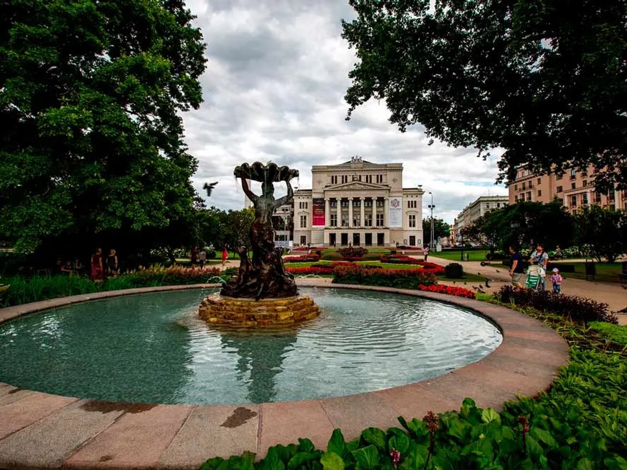 Ópera Nacional de Letonia