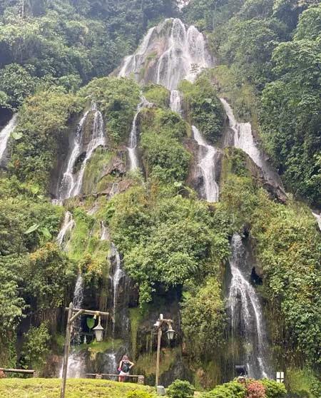 darse en un baño en los Termales de Santa Rosa