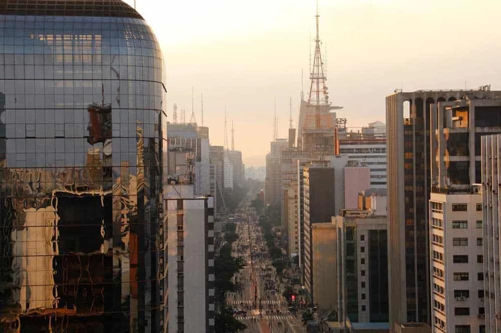 pasear por la Avenida Paulista