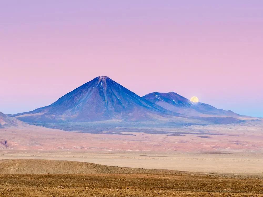 volcán Licancabur en Atacama