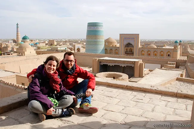 Sentados-en-los-tejados-de-Khiva