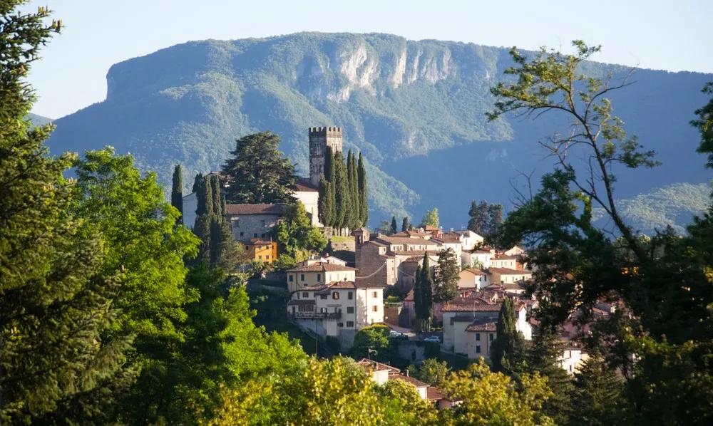 De Bagni di Lucca a Barga
