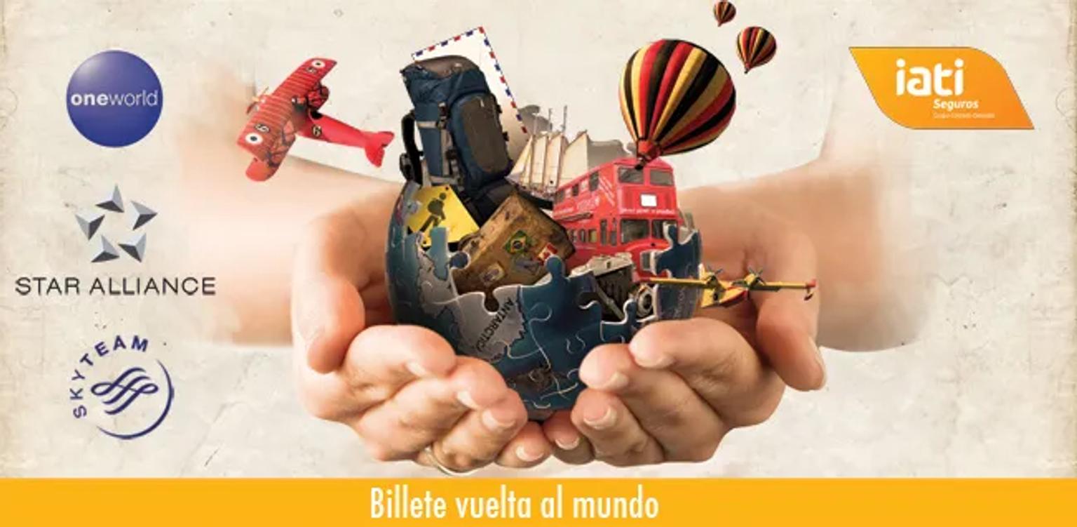 Manos sosteniendo un globo terráqueo con elementos de viaje y logotipos de alianzas aéreas.