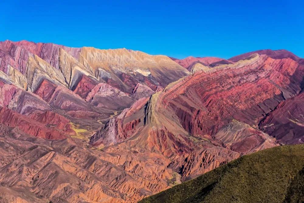 cerro de los 14 colores en Argentina
