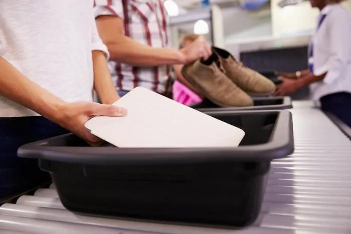 drone en aeropuerto