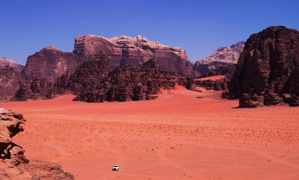 como es viajar sola en Jordania