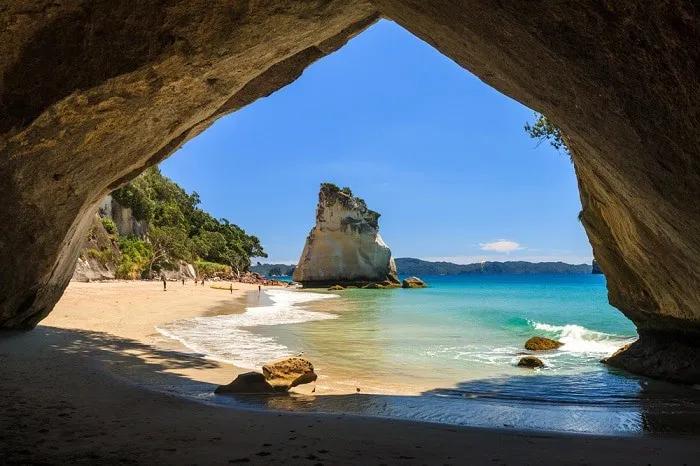 cathedral-cove-peque