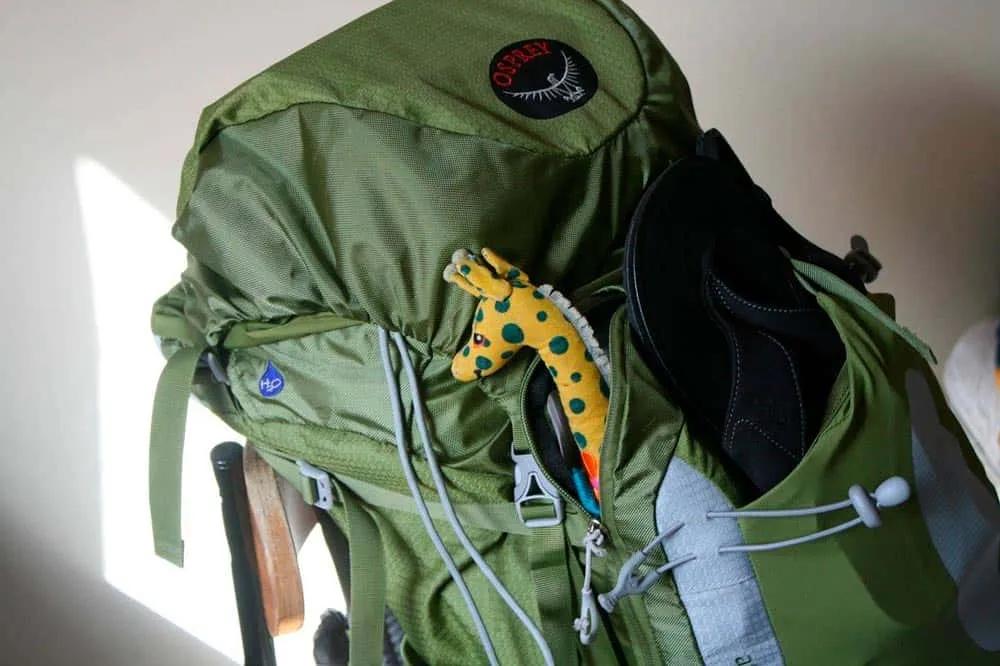 equipaje y mochila para un viaje al Sudeste Asiático
