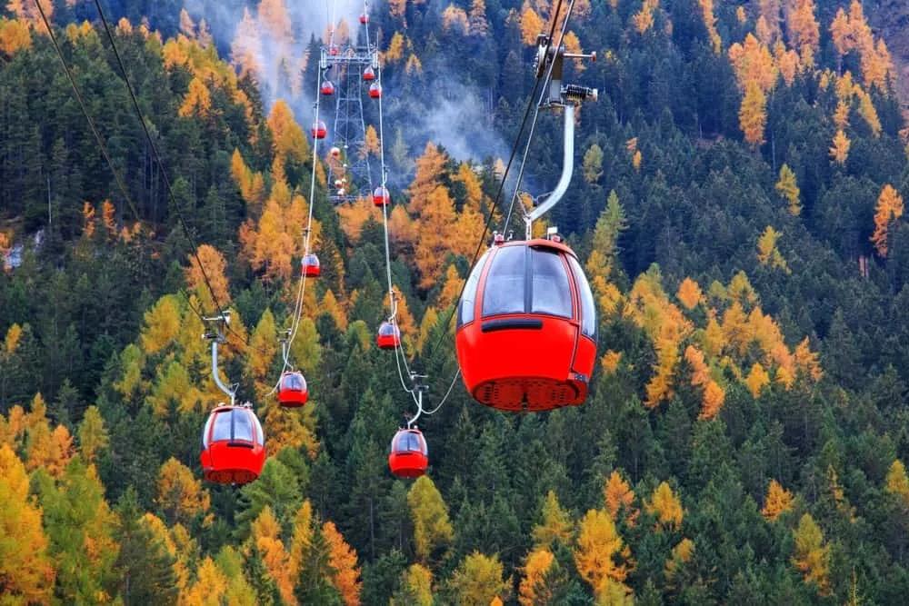 funiculares y telesillas en Dolomitas