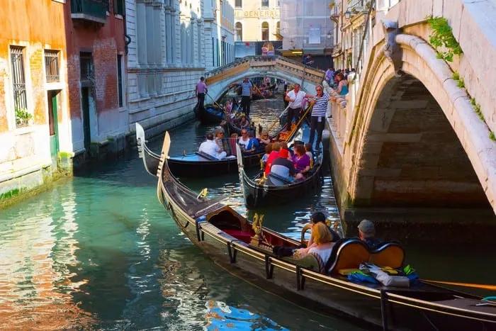 expectativa vs realidad paseo en góndola por Venecia