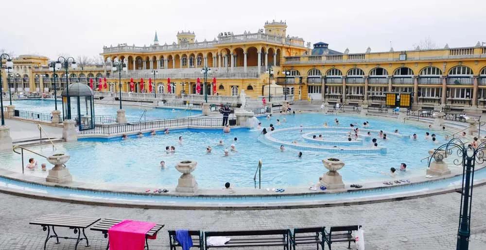 póliza internacional para Budapest