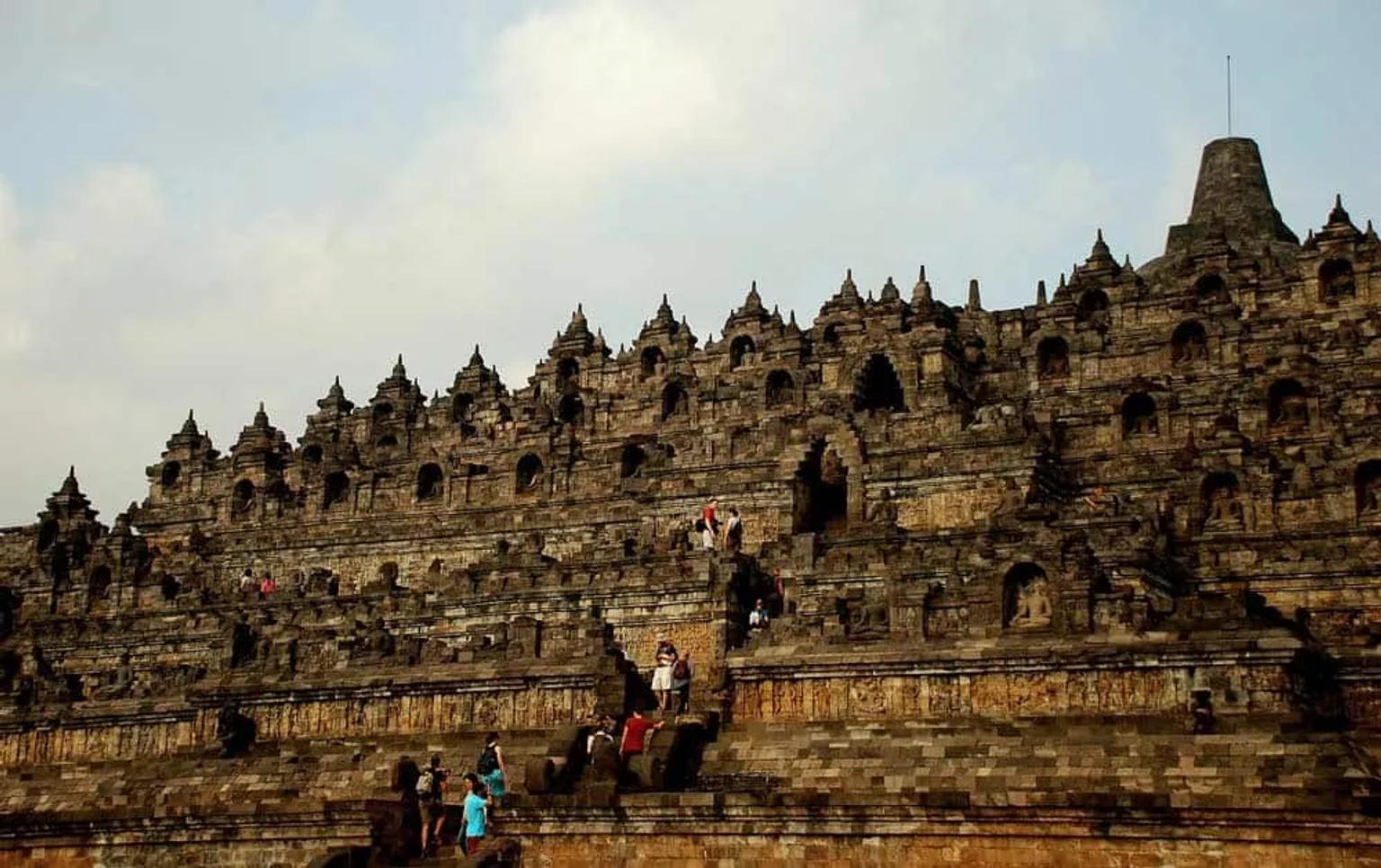seguro para viajar a Indonesia