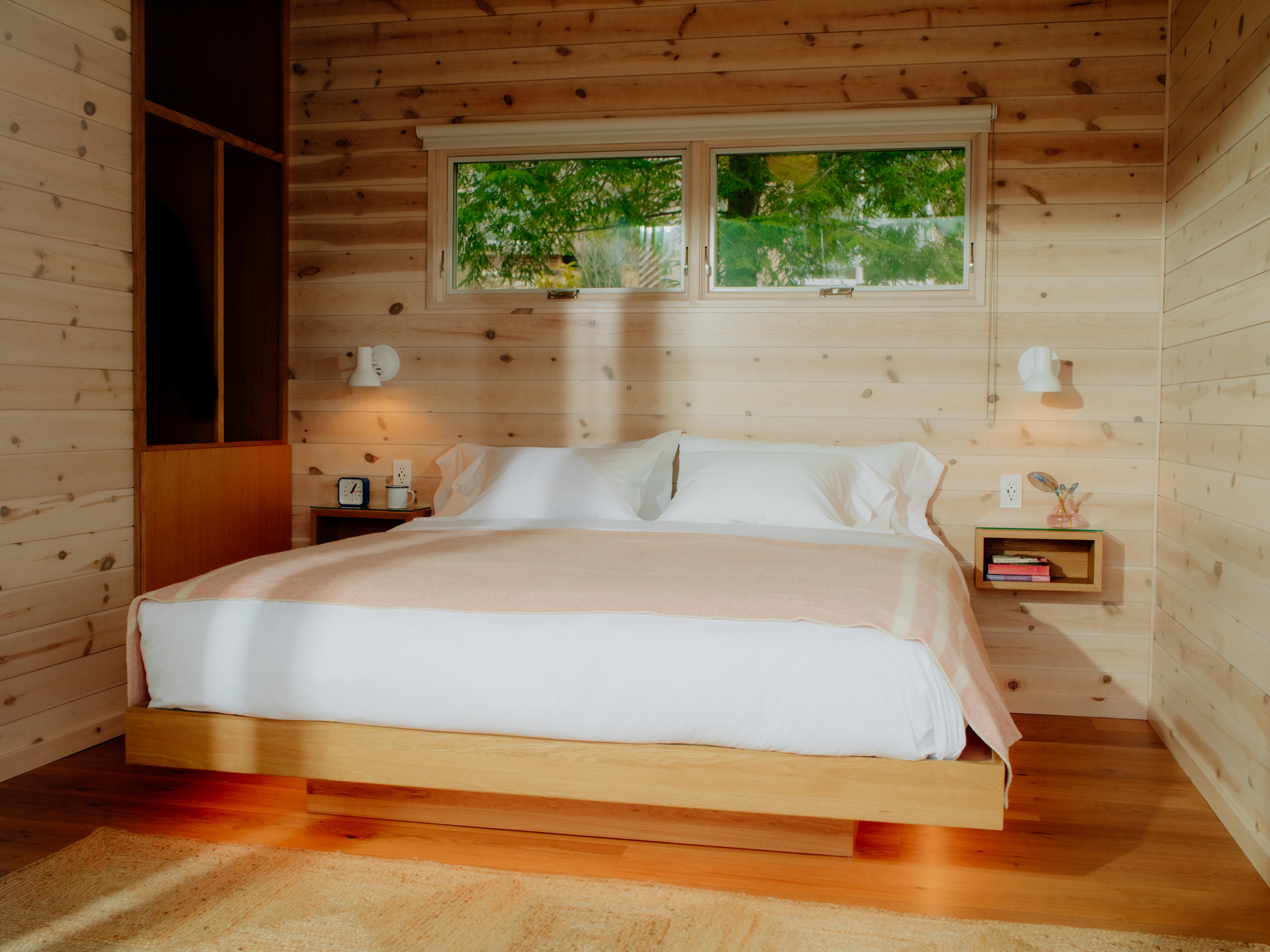 interior of the Lake Side cabin