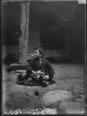 Boy with a cigarette in World War 1 / Момче со цигара во Првата светска војна