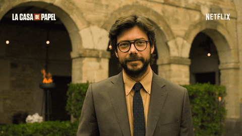 Le Professeur smiling from Giphy
