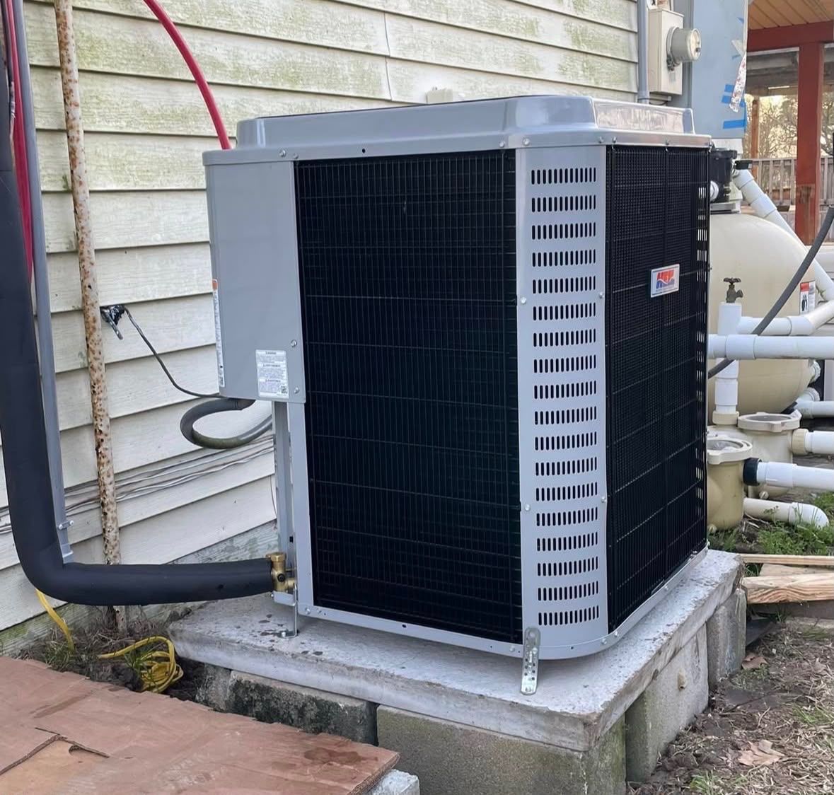 Outdoor condensing unit repaired at a residential property