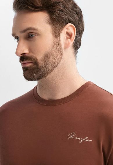 Normal fit T-shirt view 3