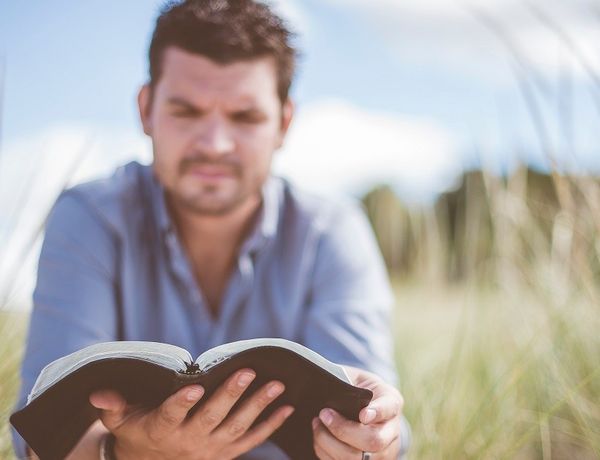 How To Read The Bible Like A Conqueror