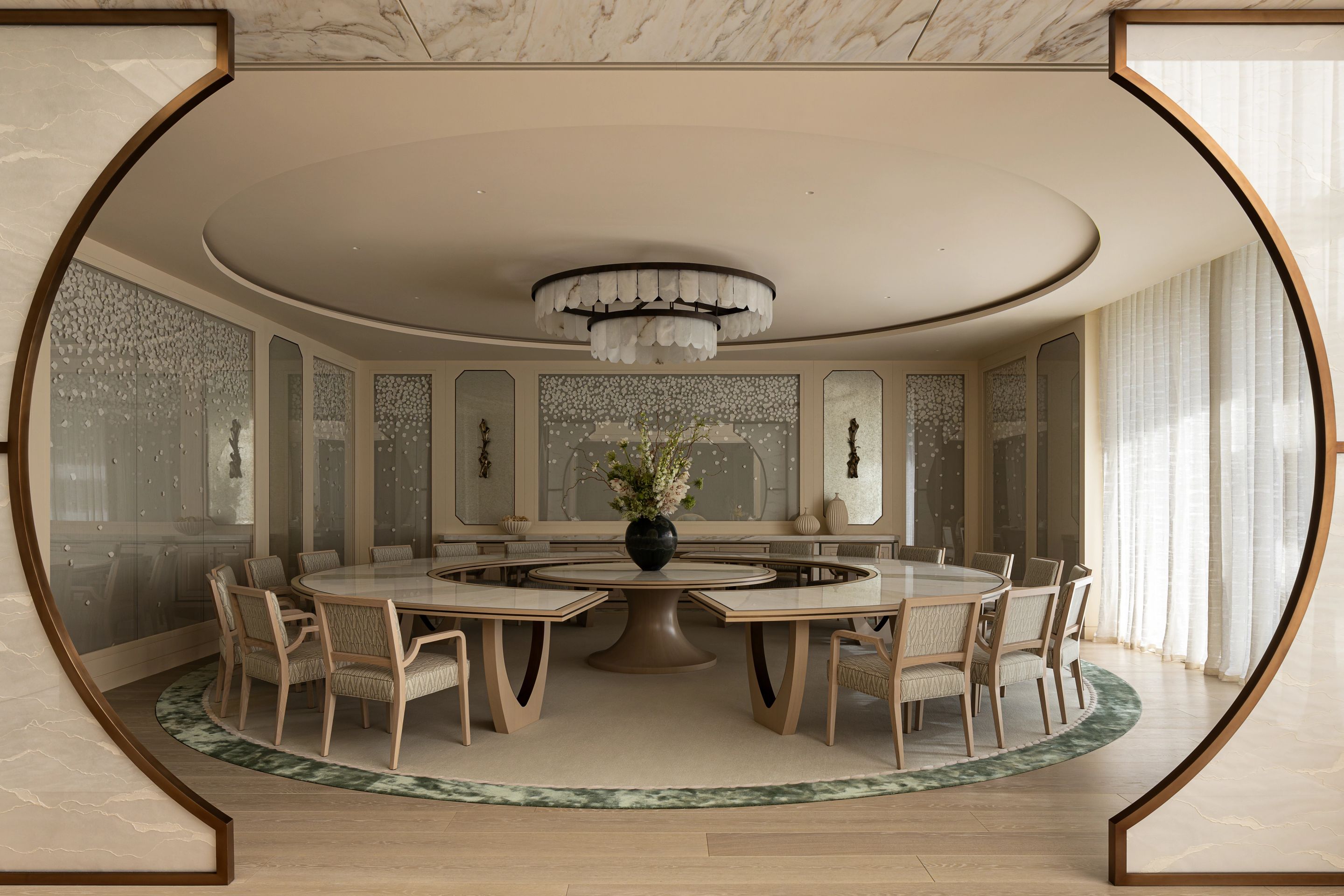 Formal Dining Table Elicyon