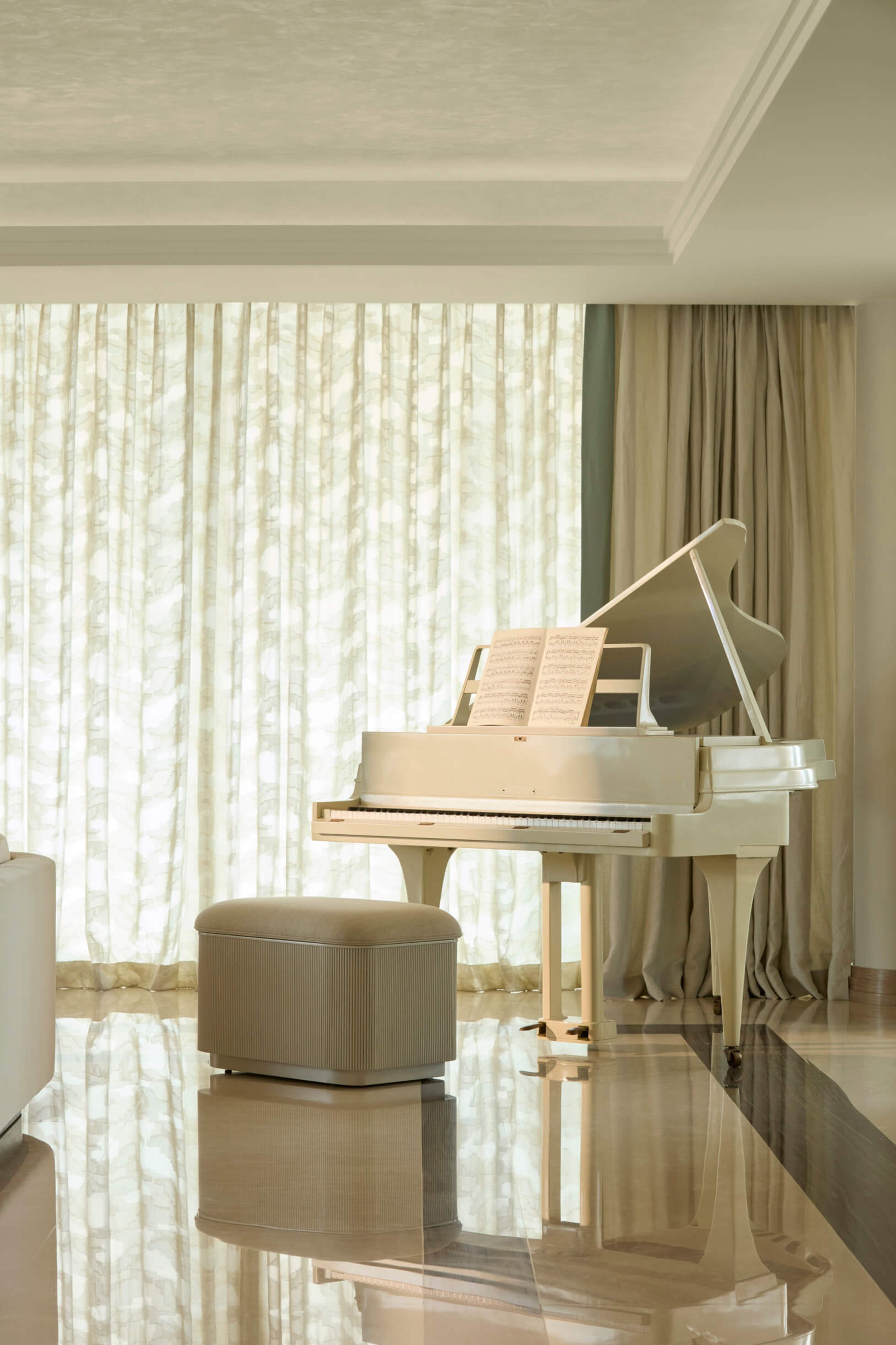 Antique Piano