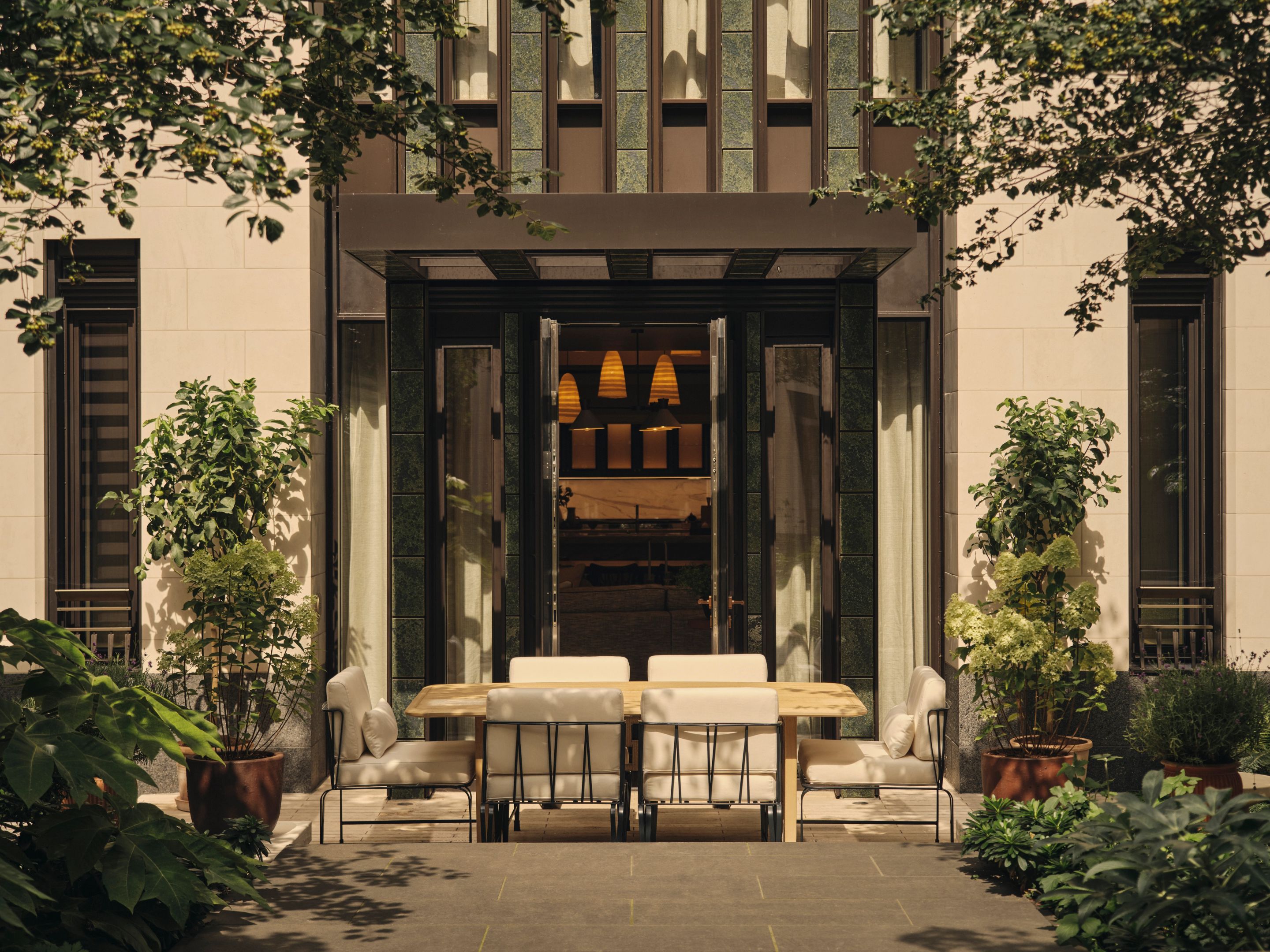 Mayfair Home with outdoor space