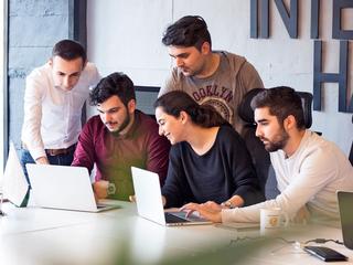 Appverse-technologies-team-working