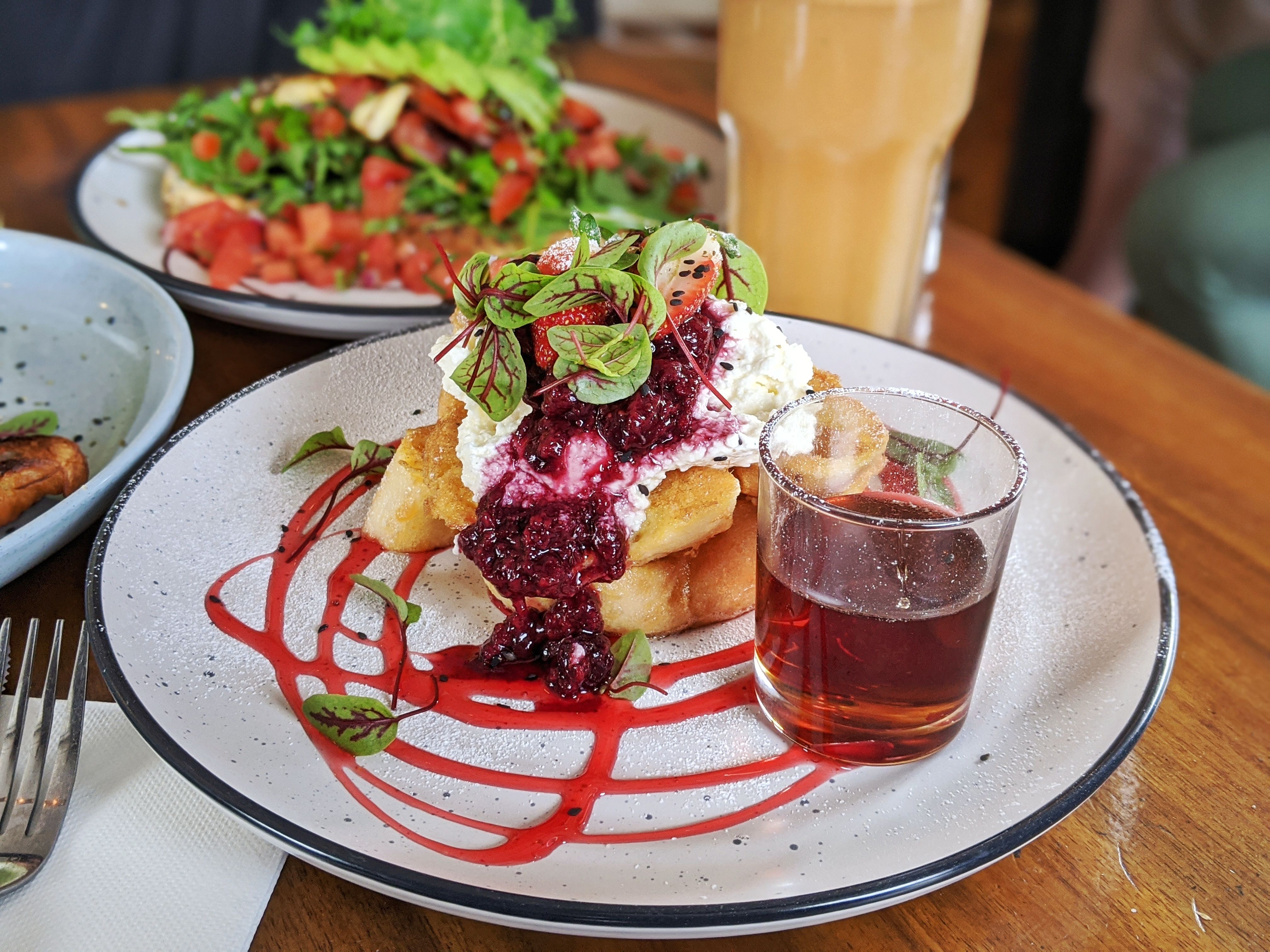 flatlay of dishes from Kelby's Cafe