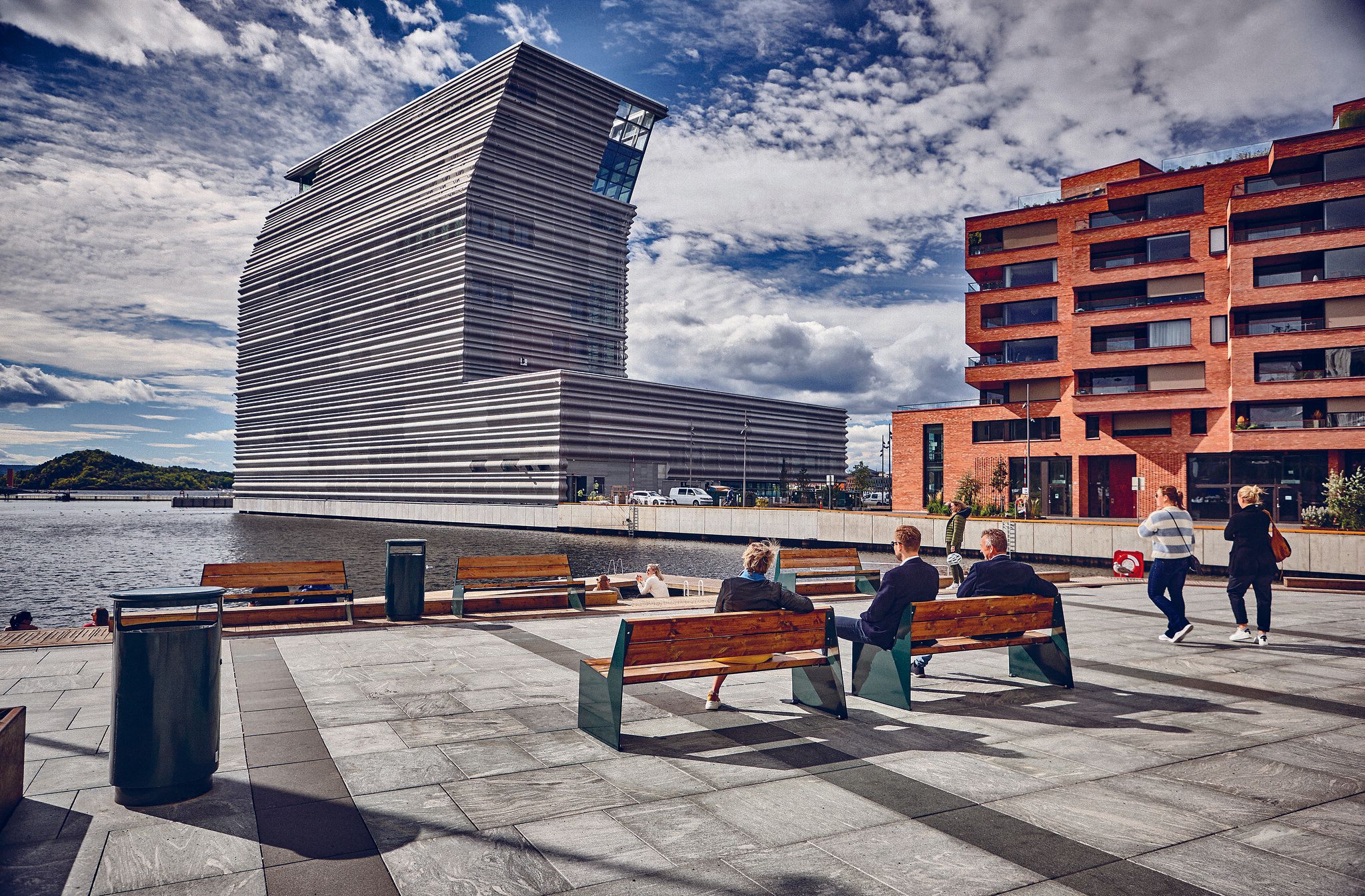 Vestre møbler foran Munch museet i Oslo