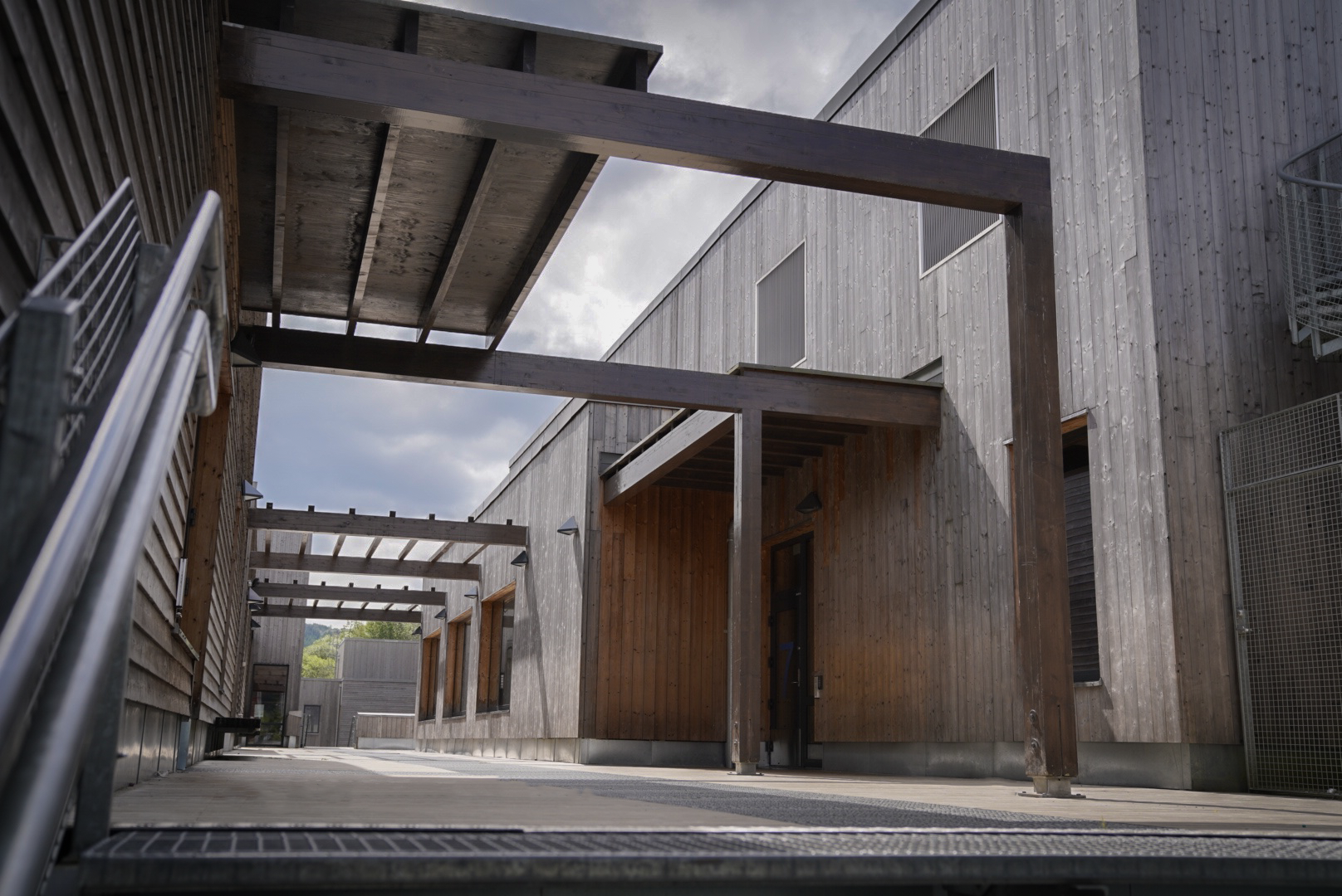 Ulsmåg skole, detalj ute