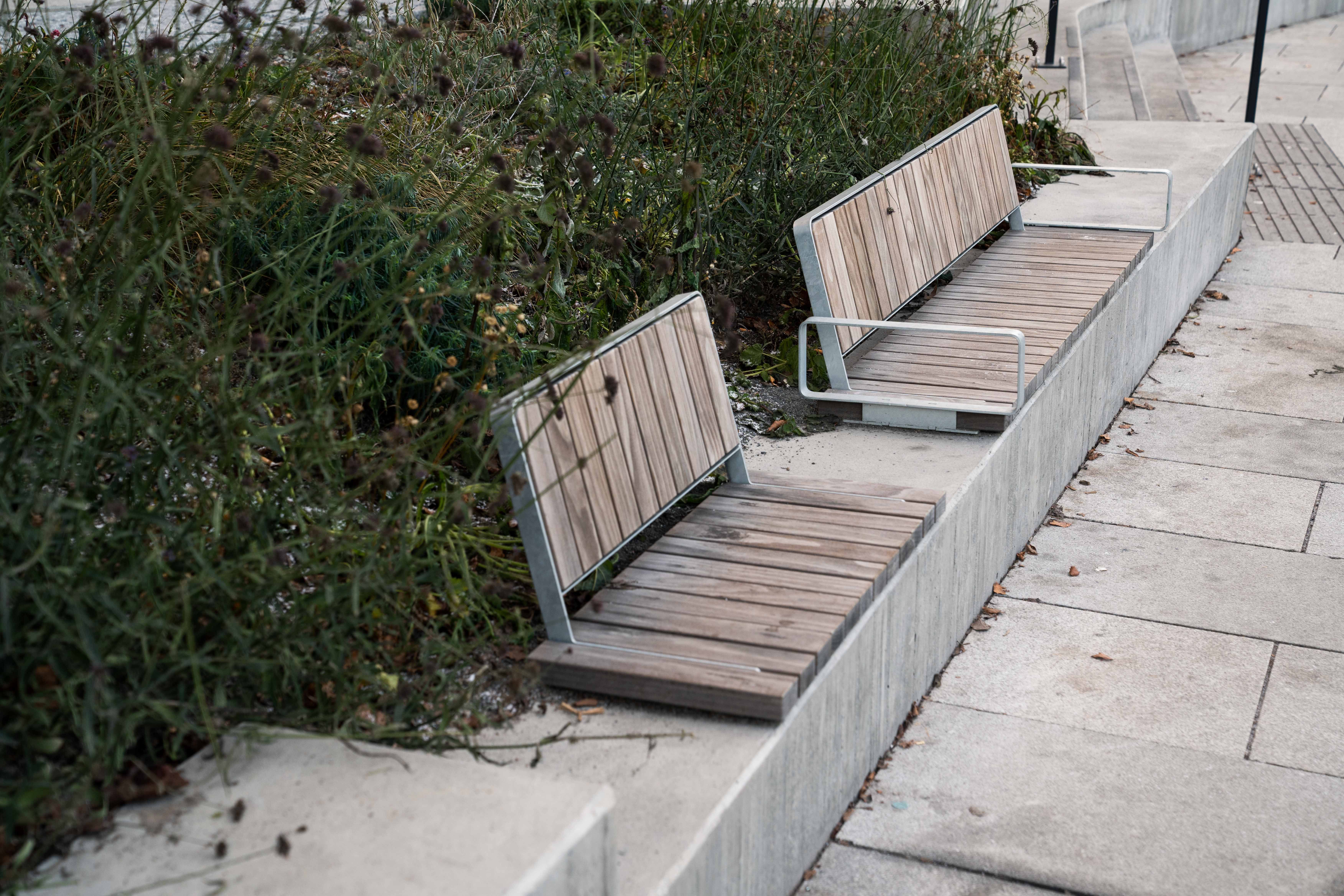 Benker på Sommerro i Oslo. 