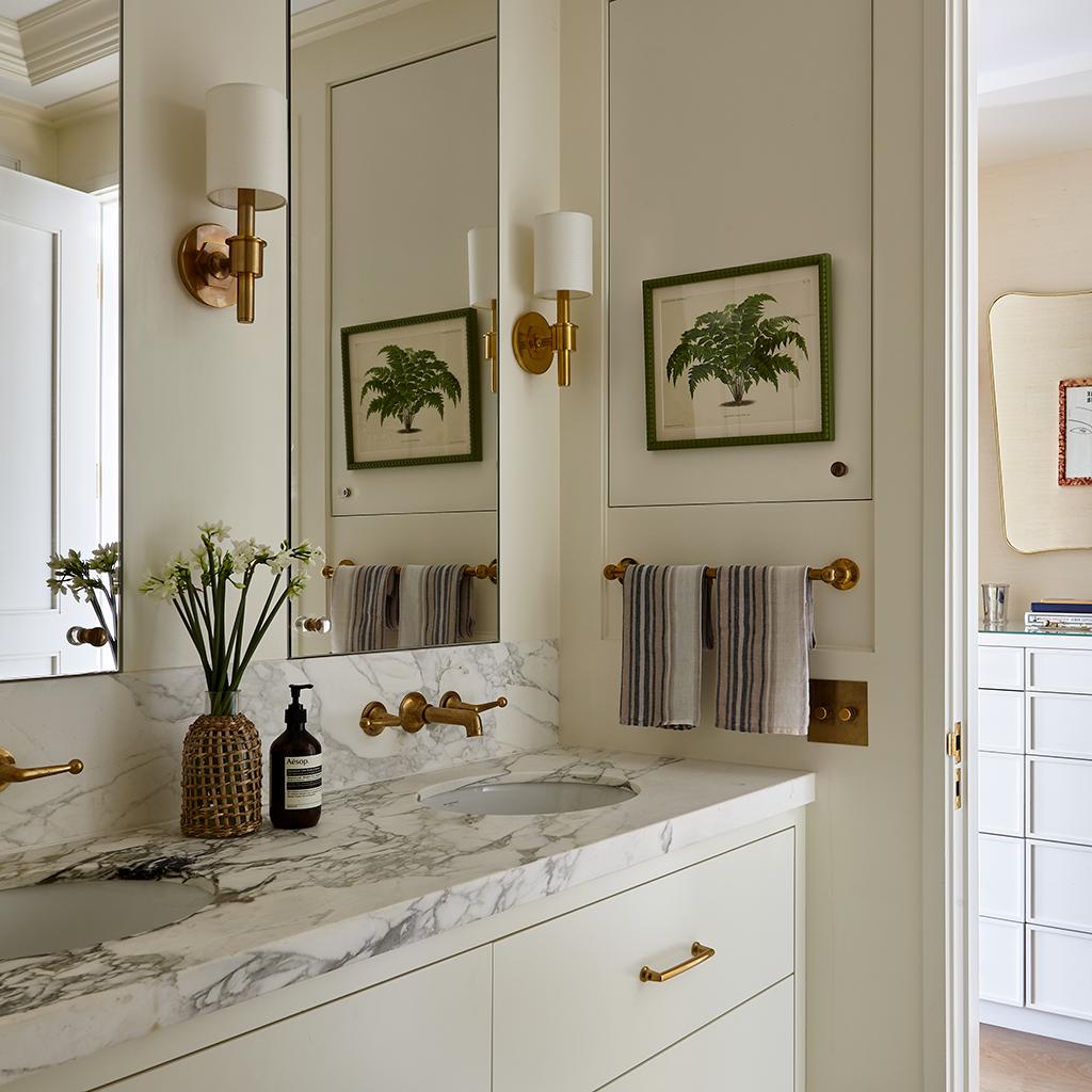 Decorative Plumbing in the Bathroom