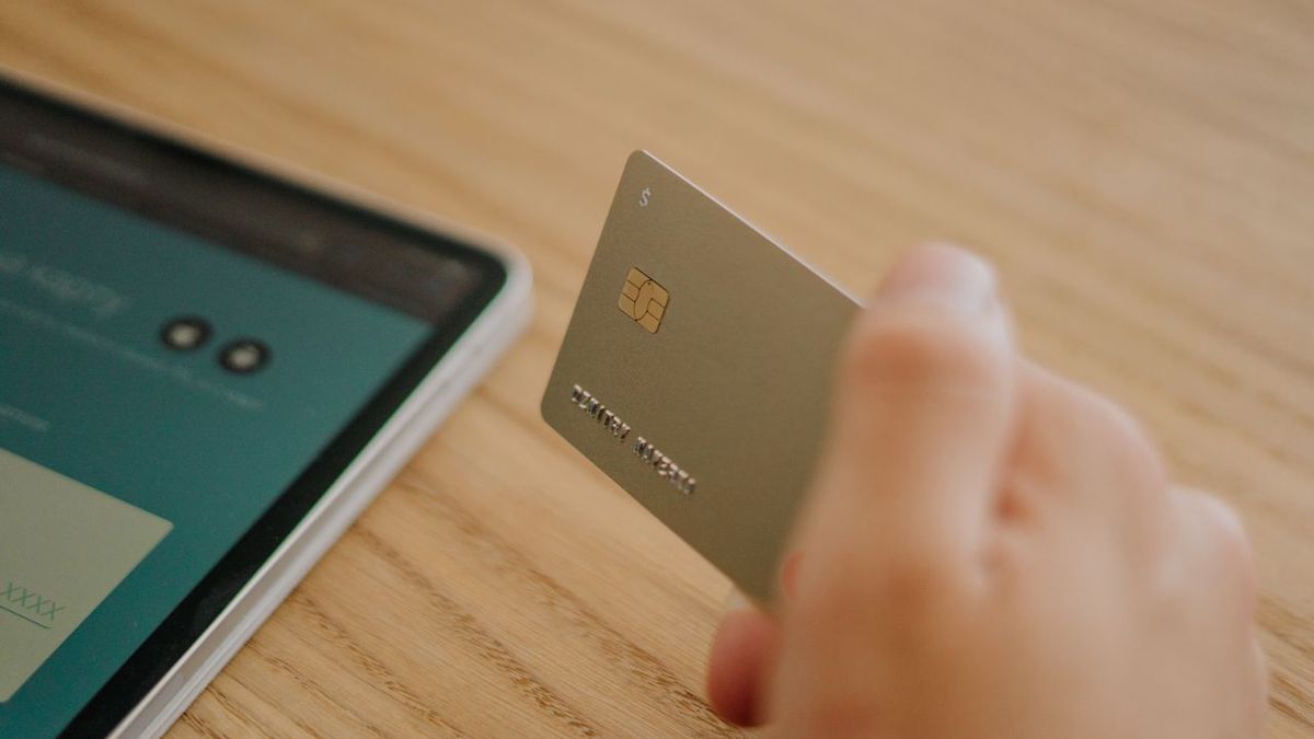 How to Find Subscriptions on Your Credit Card Statement (and Cancel Them)