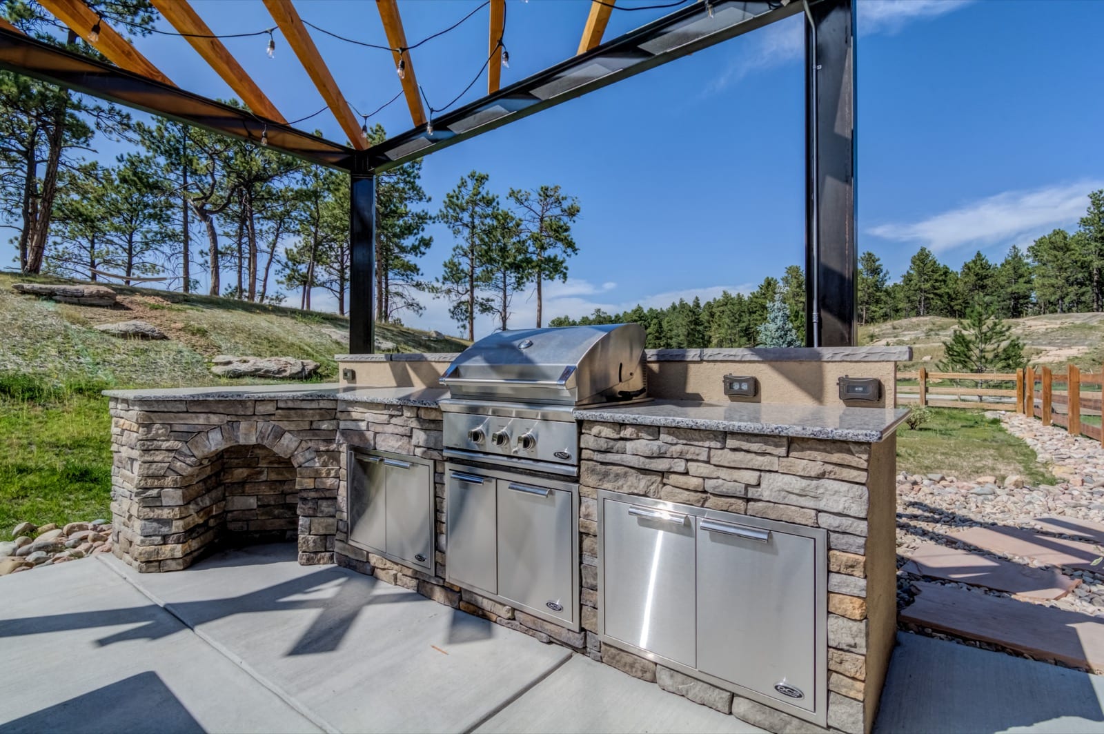 Outdoor Kitchens