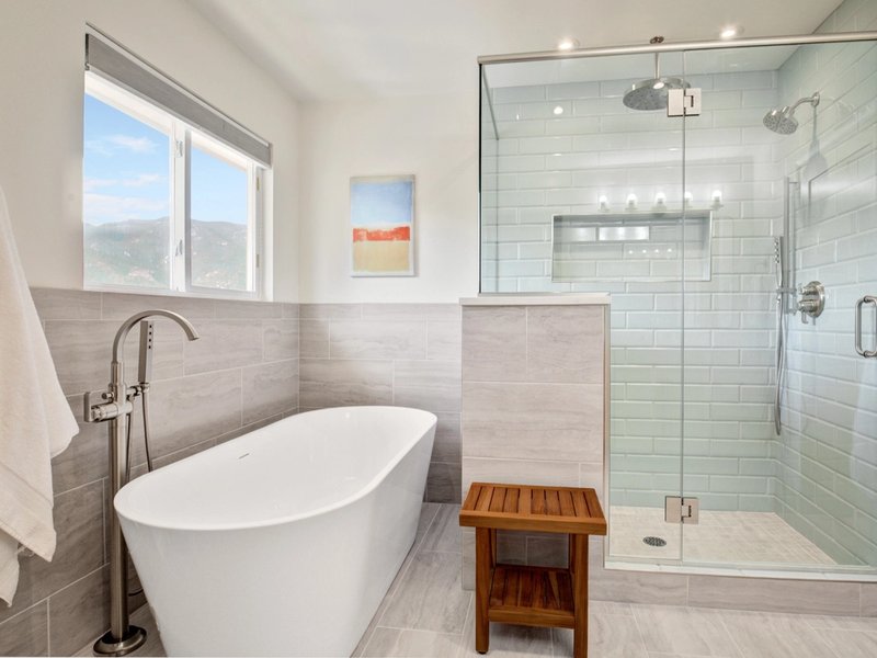 Pleasant Valley Residence - Bath Detail