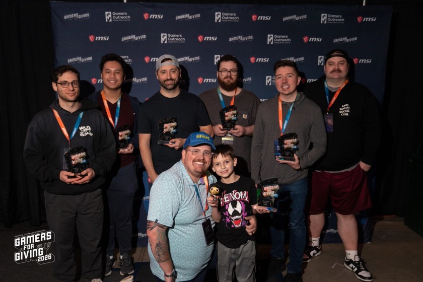 Group photo of winning Marvel Rivals team